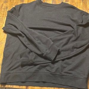 i am selling a black rsq sweater